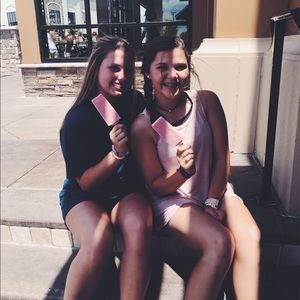 Meet your Posher, Lillian